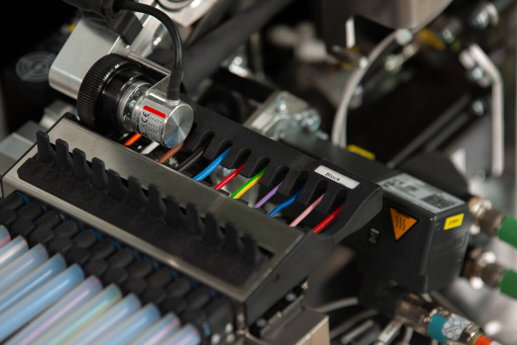 Wire Terminal - Wire feed